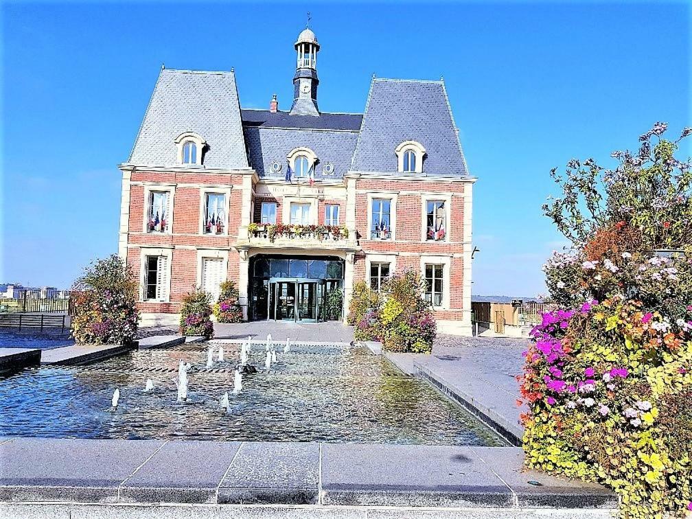 Chambre Privee Entre Paris Et Disneyland Apartman Noisy-le-Grand Kültér fotó